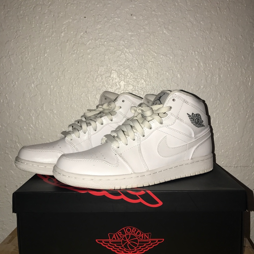 Air Jordan 1 Mid